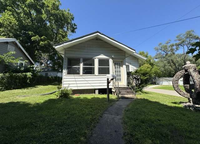 Property at 4046 4th St, Des Moines, IA 50313, 1 bed, 1 bath