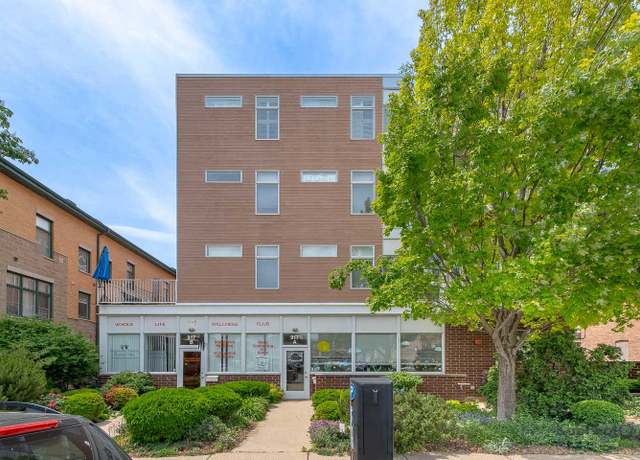 Property at 915 S Oak Park Ave Unit 1B, Oak Park, IL 60304, 2 beds, 2 baths
