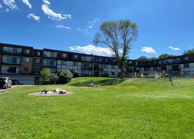 Property at Lord Fletcher's Apartments - 4400 W Arm Rd, Spring Park, MN, 55384, 1-2 bed, 1-2 bath, [object Object]