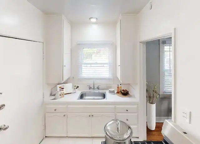 Property at Darlington Court Apartments - 11676 Darlington Ave, Los Angeles, CA, 90049, 0 beds, 1 bath, [object Object]